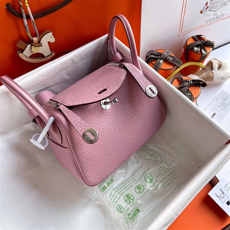  clean-lined handbag detail view showing craftsmanship 20