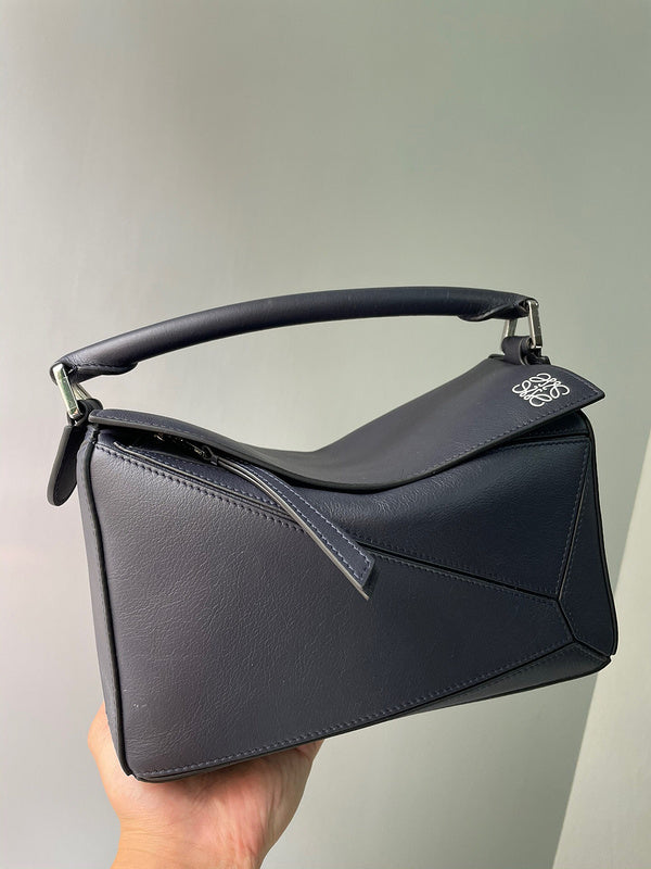 Ziva's Charm handbag – angled view (24cm*16.5cm*10.5cm)