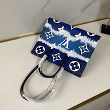 Luxury Structured Shoulder Bag - Women's Premium Designer Fashion - NM5064