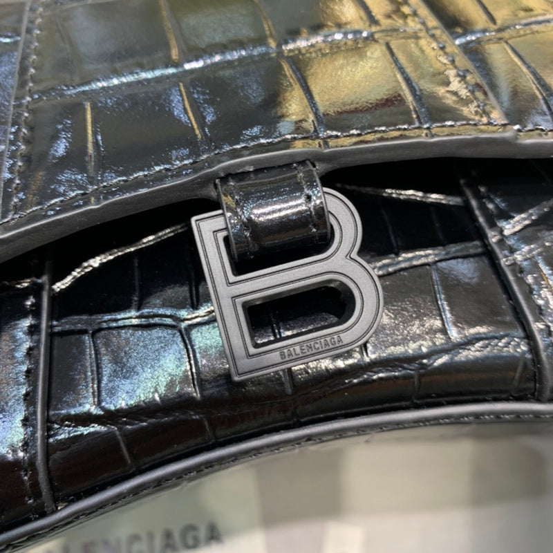 Modern Premium PU Leather Handbag - Smooth Faux-Leather Exterior | Women's Everyday Carry Handbag #623 - interior view (image 6) of designer-inspired handbag