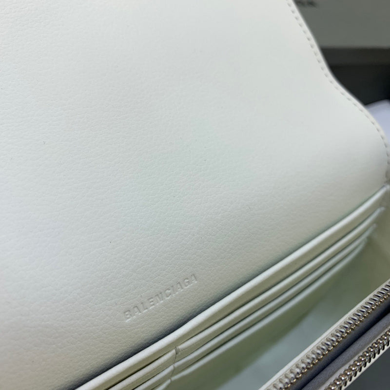 Bold Vegan Leather Handbag - Statement Silhouette | Women's Fashion Handbag #432 - texture close-up (image 9) of designer-inspired handbag
