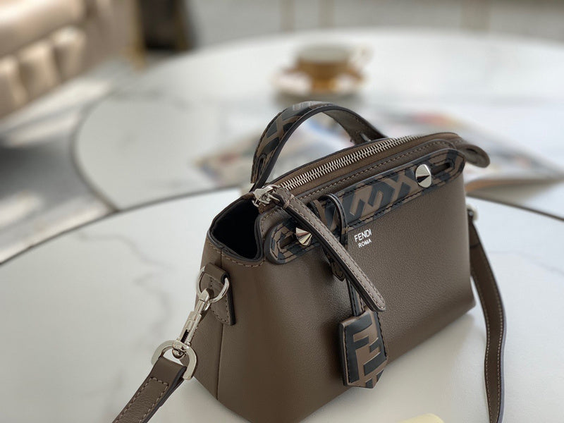 Ziva's Charm handbag – full view (Standard Size)