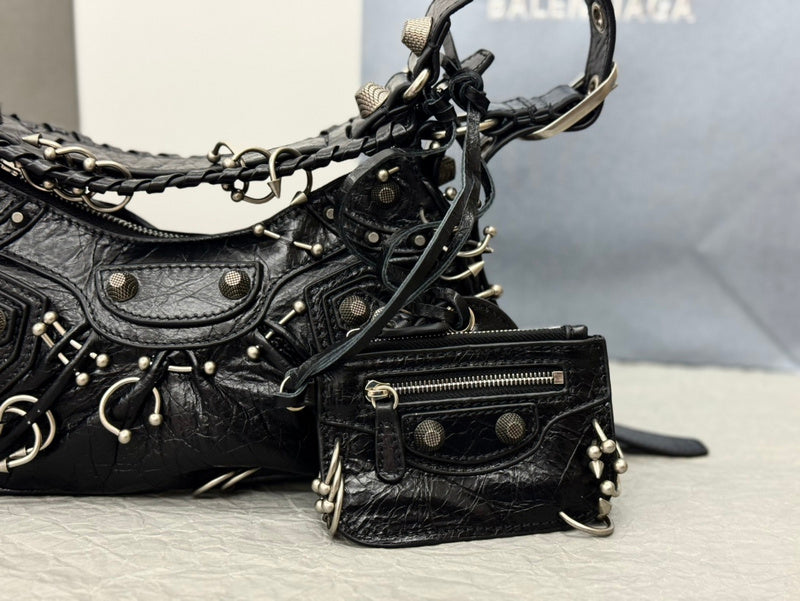Zivas Charm Everyday Sophistication Statement Handbag (Polished Everyday Piece) – Styled Look