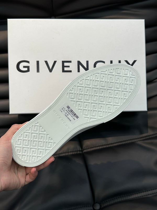 Givenchy shoes Style 030 - top view showing design
