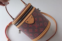 Designer Iconic Top Handle Bag - Luxury Women's Premium Handbag - NM4215
