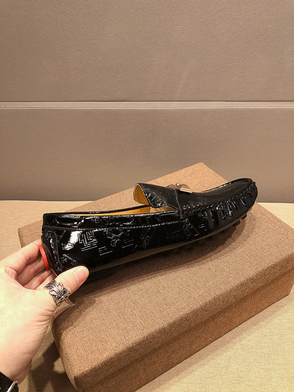 Hermes shoes Style 222 - top view showing design