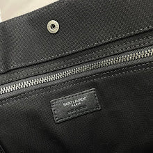 Luxury Iconic Crossbody Bag - Women's Elegant Designer Fashion - NM3353