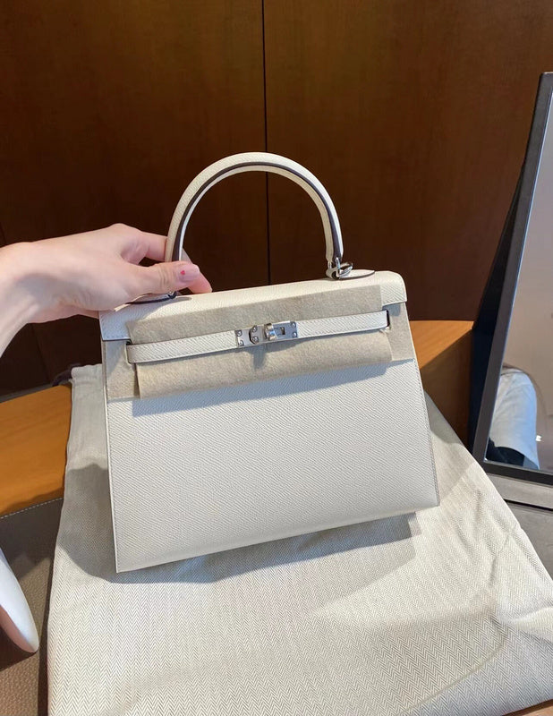 Interior view of streamlined premium bag