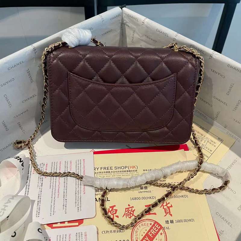 Zivas Charm Chic Craftsmanship Luxury Handbag (Polished Everyday Piece) – Close-Up Detail