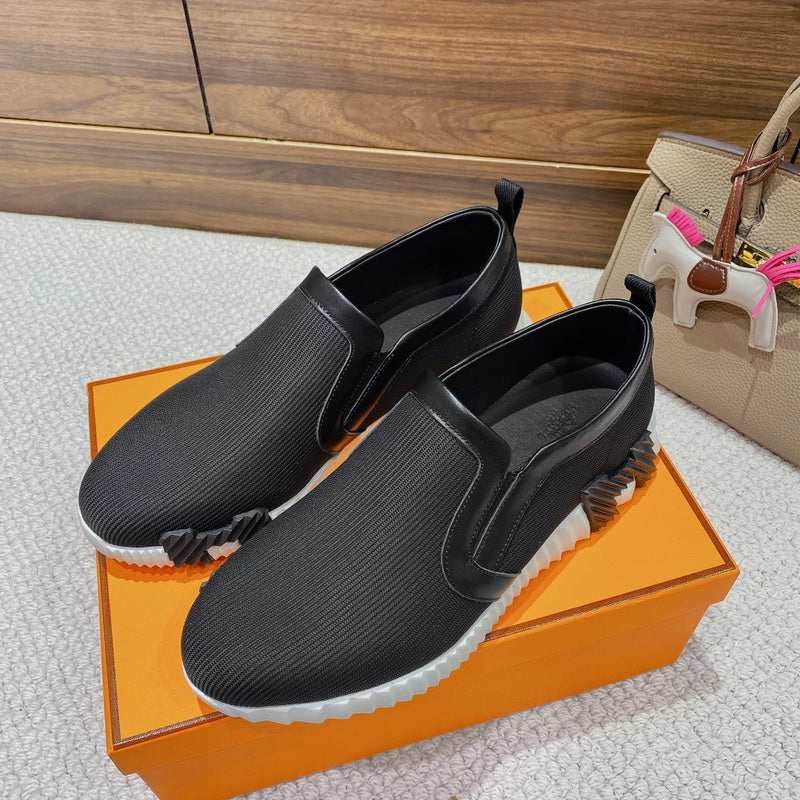 Hermès Tan Slingback Heels - Front View