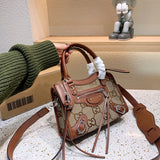 Ziva's Charm handbag – detail view (one versatile size)