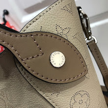Designer Heritage Crossbody Bag - Premium Luxury Women's Fashion - NM4245