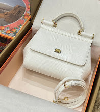Chic Designer Satchel Bag - Luxury Women's Top Handle Handbag - NM7116