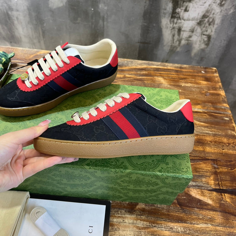 Gucci all-black luxury sneakers view 7 everyday casual design