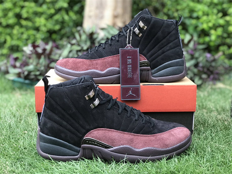 Nike all-black luxury sneakers view 12 heritage-inspired look