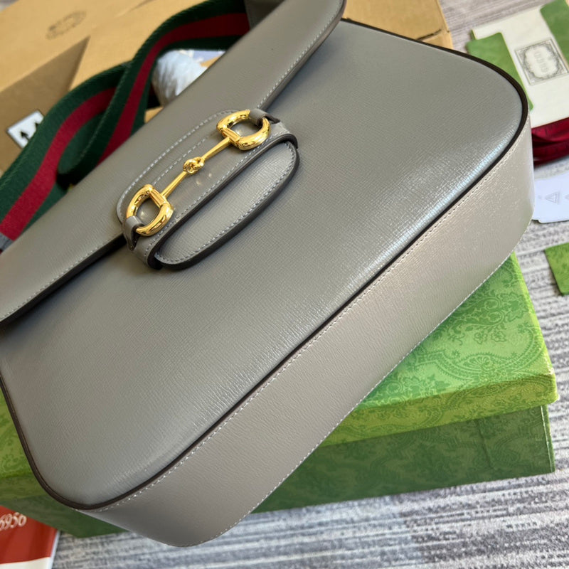 Back view of everyday-luxe chic women's handbag – women's designer-style accessory