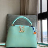  Modern shoulder bag carried on shoulder 22