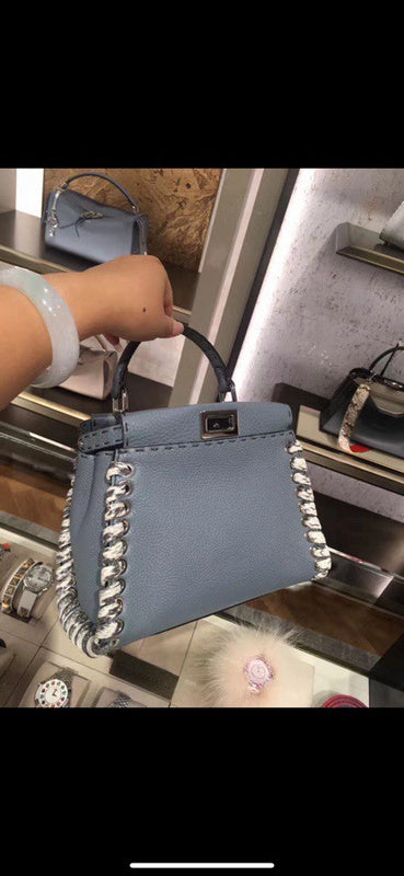 Ziva's Charm handbag – close-up view (Standard Size)