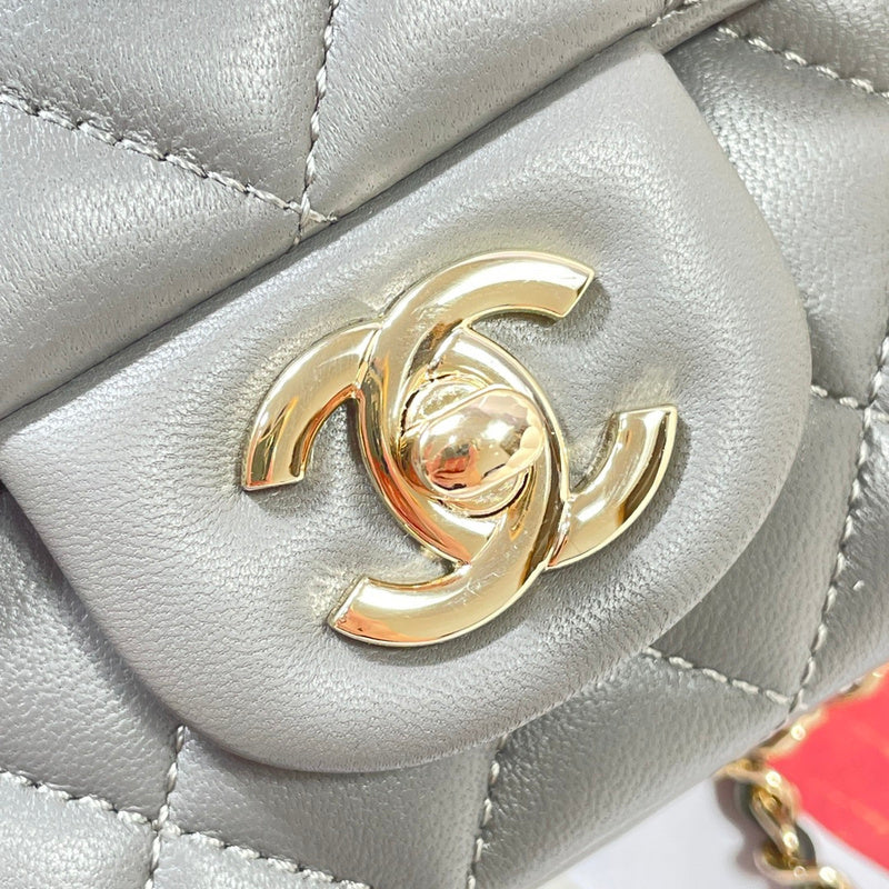  mid purse view 6