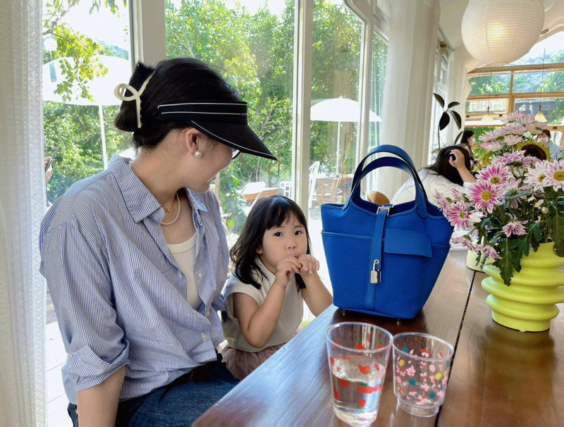 Side view of smart structured handbag