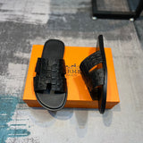Hermès Black Low-Top Sneakers - Toe Detail View