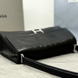 Zivas Charm Versatile Design Statement Handbag (Versatile Style Statement) – Lifestyle Shot