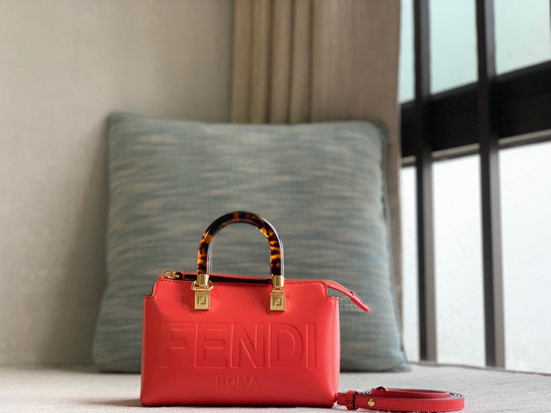 Ziva's Charm handbag – interior view (17cm*18cm*8cm)