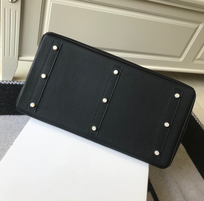 Structured handbag styled for everyday wear