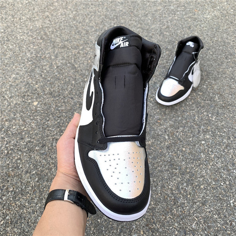 Nike Men's & Women's Premium Athletic Sneakers — Style 163 front view