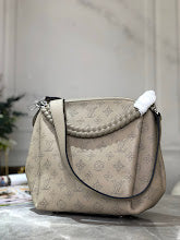 Chic Women's Shoulder Handbag - Luxury Premium Designer Style - NM4311