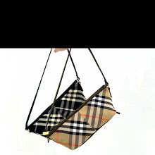 Luxury Iconic Crossbody Bag - Women's Elegant Designer Fashion - NM5582