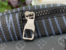 Premium Women's Crossbody Bag - Luxury Designer Fashion Accessory - NM4129