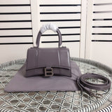 Close-up detail of elevated everyday-luxe women's handbag – women's designer-style accessory