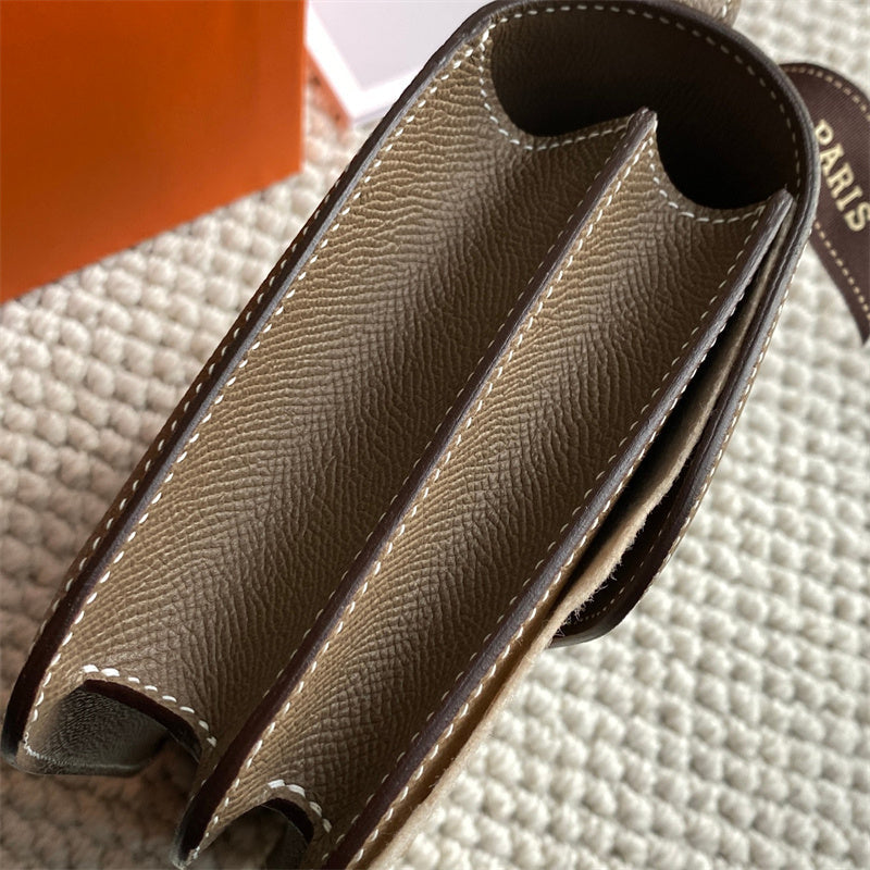 Streamlined bag women's premium everyday handbag