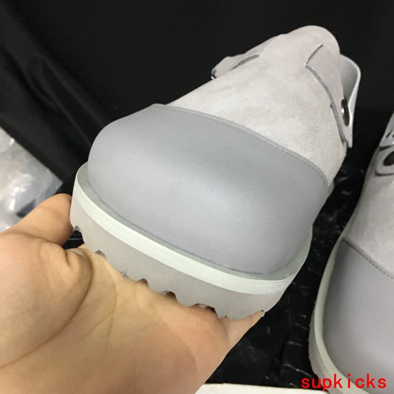 Dior shoes Style 019 - packaging and accessories