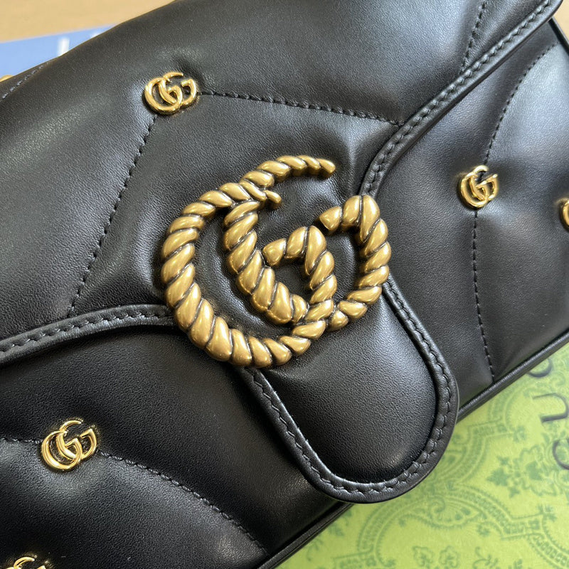 Handle and strap detail of everyday-luxe statement women's handbag – women's statement bag
