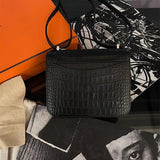  handbag close-up of hardware and finish