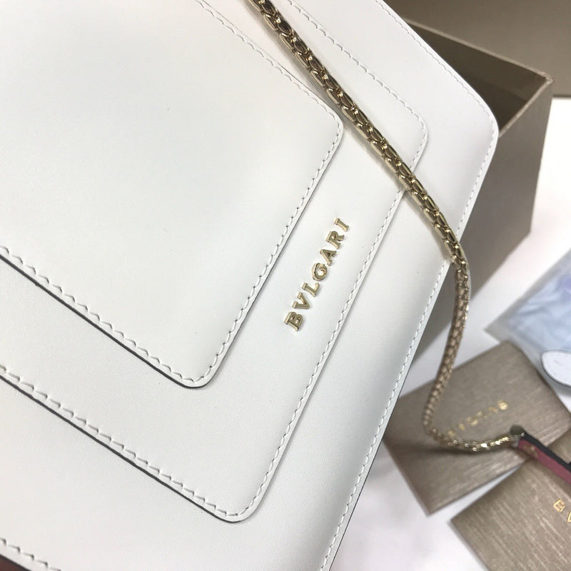 Classic Vegan Leather Handbag - Chic Everyday Appeal | Women's Premium Handbag #1772 - hardware and detail close-up (image 5) of designer-inspired handbag