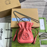 Side profile of modern refined women's handbag – women's luxury accessory