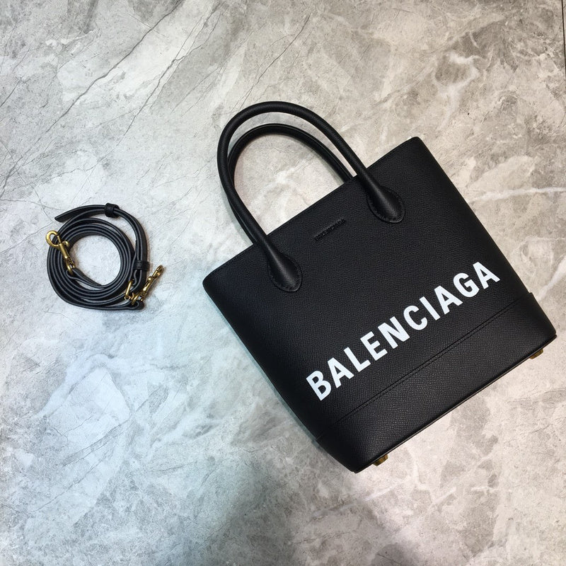 Understated Premium PU Leather Handbag - Understated Luxury Look | Women's Premium Handbag #917 - side angle view (image 2) of designer-inspired handbag