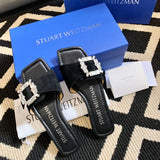Three-quarter angle view of Saint Laurent luxury piece style No.117