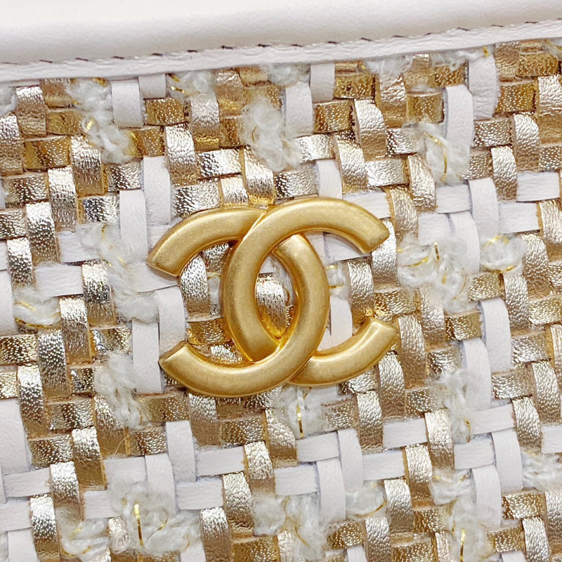  mid purse view 2