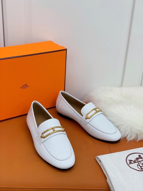 Hermes shoes Style 396 - full pair display