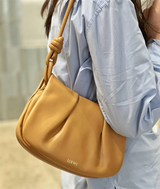 Ziva's Charm handbag – full view (25cm*8cm*17cm)
