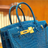 Streamlined bag women's premium everyday handbag