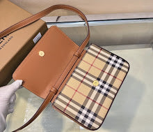 Designer Iconic Top Handle Bag - Luxury Women's Premium Handbag - NM5577