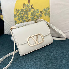 Chic Women's Shoulder Handbag - Luxury Premium Designer Style - NM2782
