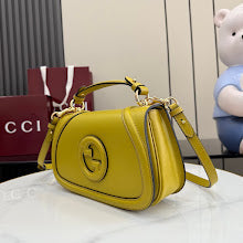 Premium Women's Shoulder Bag - Designer Luxury Fashion Accessory - NM4082