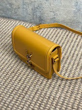 Chic Women's Shoulder Handbag - Luxury Premium Designer Style - NM3403
