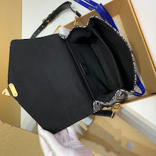 Premium Signature Shoulder Bag - Chic Women's Luxury Designer - NM5462